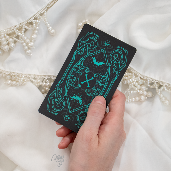 Lunar Lost Tarot Deck