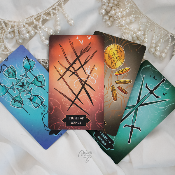 Lunar Lost Tarot Deck